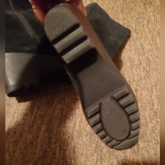 Rockport black suede lug sole wedge boots Size 11 - Picture 5 of 7